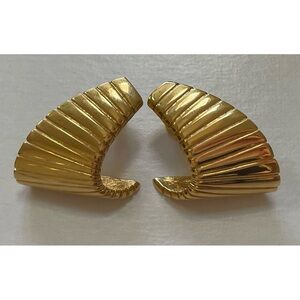 Vintage Gold Wings Clip-On Earrings
